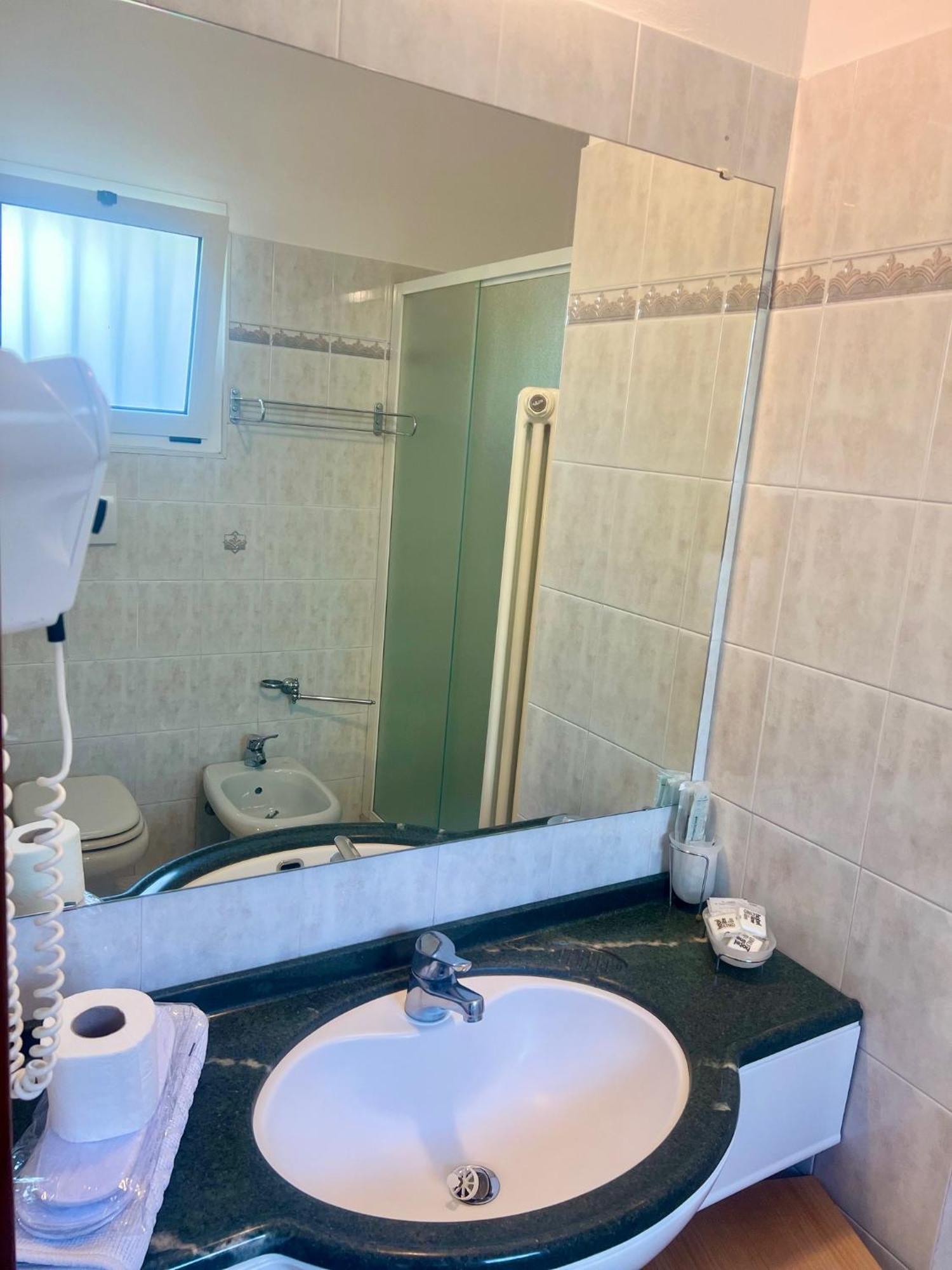 Hotel Villa Luigia Rimini Luaran gambar