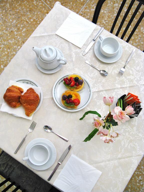 Hotel Villa Luigia Rimini Luaran gambar