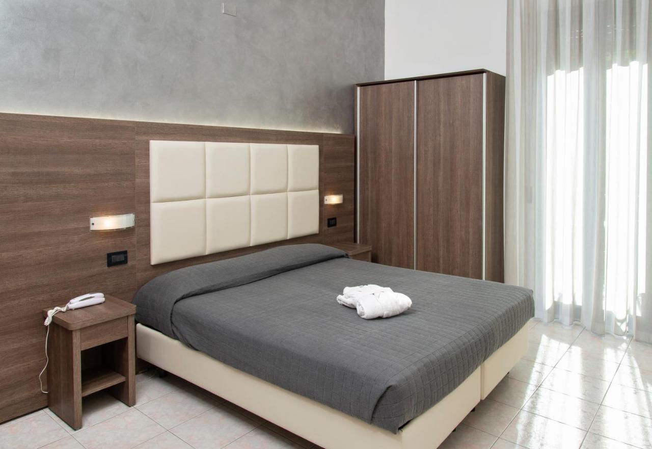 Hotel Villa Luigia Rimini Luaran gambar